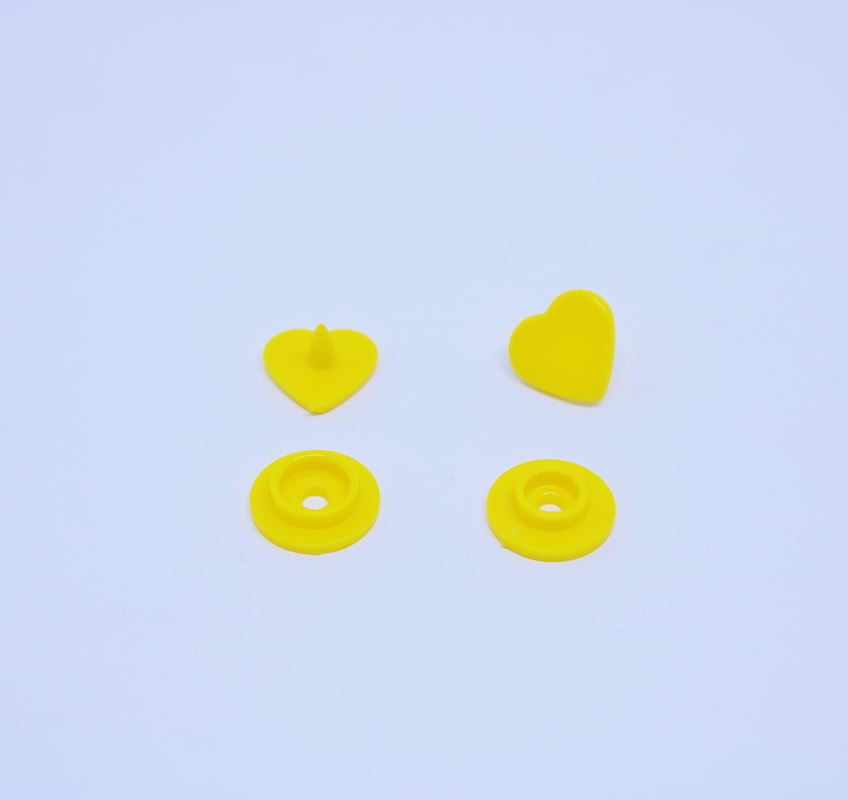 Botão de Pressão Ritas nº 10 Coração Amarelo (Pacote com 10 peças)